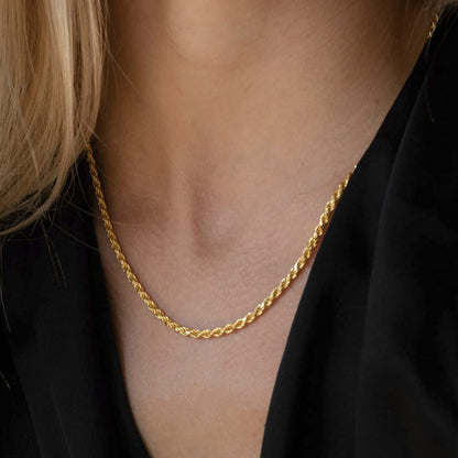 Cadena clásica retorcida mujer 2mm oro